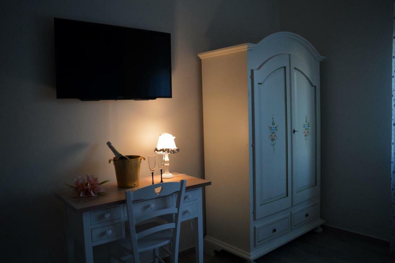 B&B Harmonia SantʼElpidio a Mare Exteriör bild